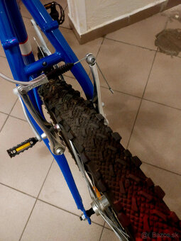 Horský odpruž bicykel stav novy pár krát použitý - 12