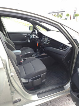 KIA Carens 1.7 CRDi 136k  A/T - 12