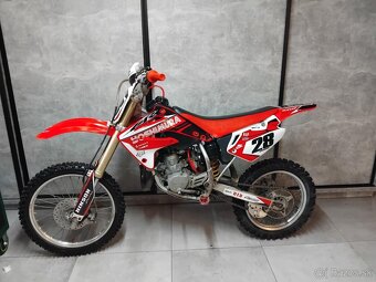 Honda - 12