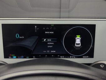 Hyundai IONIQ 5 UNIQ 4x4 225kw DUAL MOTOR, DPH, ZÁRUKA - 12