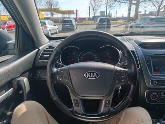 Kia Sorento 2.2 CRDI  4x4 automat 7 miestna verzia - 12