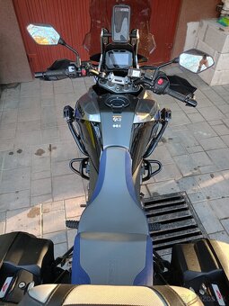 Suzuki V-strom 1050 - 12
