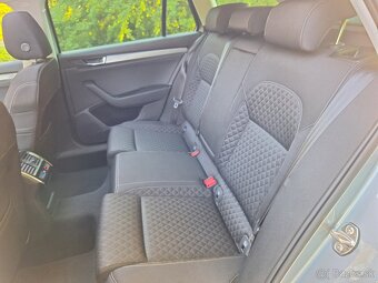 Škoda Superb Combi Style 2.0 Tdi DSG - 12
