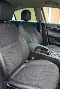 Opel Insignia - 12