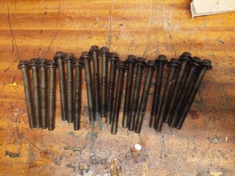 Diely na motor 5.7 hemi (5,7) - 12