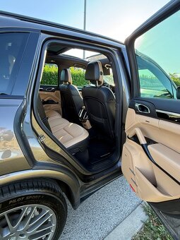 Porsche Cayenne S 4.2 V8 Diesel - 12