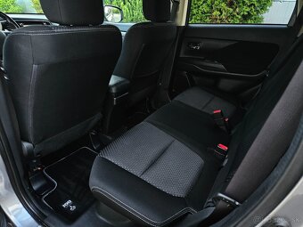 ✅Mitsubishi Outlander 2.0 benzín 4WD➡️automat CVT➡️7 miest - 12