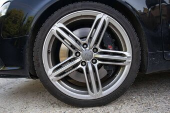 AUDI A4 S4 - 12