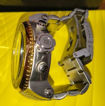 USA Hodinky, 500 m vodotesnosť - 12