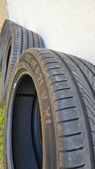 Letné pneu CONTINENTAL Premium Contact C 285/45 R21 V XL - 12