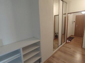 Na prenájom 3 izbový  byt Nitra - Chrenová - 12
