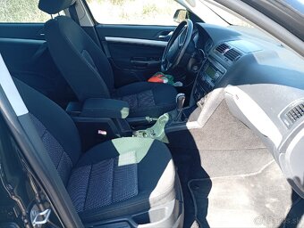 Škoda Octavia Combi 4x4 Scout - 12