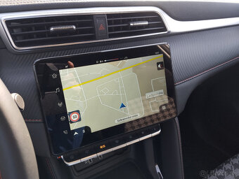 MG ZS Essential Plus 2025 - 12