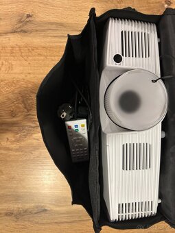 Predám projektor ACER H6517ABD - 12