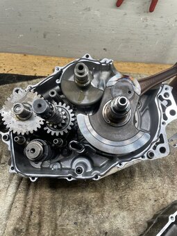 Servis motocyklov JB Moto - 12