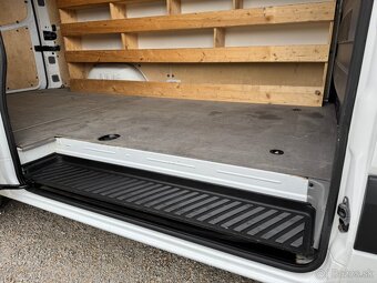 Volkswagen Crafter 35 2,0TDI 100kW L2H2 TOP - 12