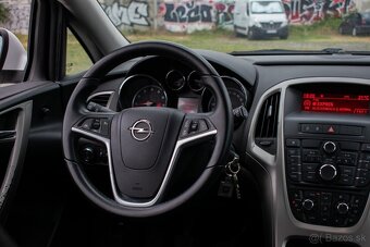Opel Astra Sport Tourer ST 1.4 Turbo 140k Essentia/Selection - 12