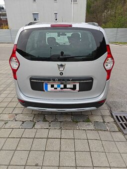 Dacia Lodgy,Dacia Lodgy stepway 1.2i 2019 strieborná - 12