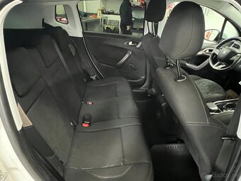 Peugeot 2008 1.2 PureTech AUTOMAT LITÁ KOLA NAVI TAŽNÉ ZAŘ. - 12