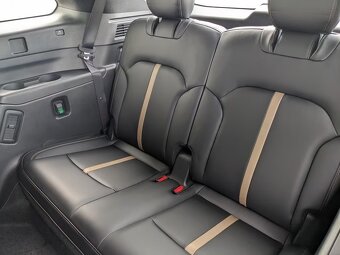 Mazda CX-80 2.5l PHEV HOMURA PLUS ODPOČET DPH - ZĽAVA 26.1% - 12