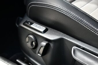 Volkswagen Passat Variant 2.0 TDI BMT R-Line Highline DSG - 12