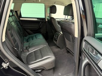 VW Touareg 3.0 TDI DSG 4Motion - 12