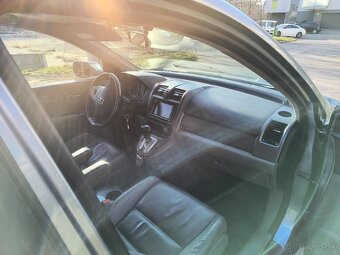 Honda CR-V, 2,4 124kW, benzín - 12