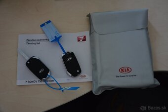 KIA Ceed 1.6 SR. voz - 12