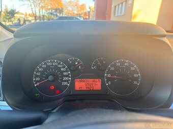 Fiat Punto Grande 1.2 Giugiaro - 12