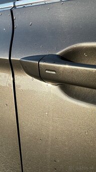 Volkswagen Passat Elegance - 12