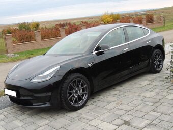 Tesla Model 3 STANDARD RANGE TOP SK SPZ 2019 - 12
