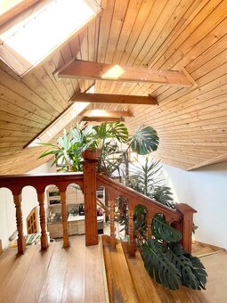 Na predaj penzión v centre KNM - 12