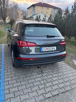 Predam  Audi  Q5   rok 2018   TFSI - 12