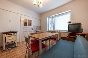 Na predaj útulný rodinný dom v obci Štvrtok - REZERVOVANÉ - 12