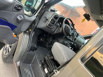 Ford Transit 7 miestne - 12