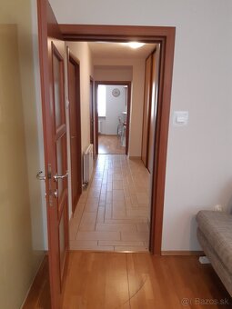 Dám do prenájmu 3 izb. byt ,105 m2, tehla , pri Centre mesta - 12