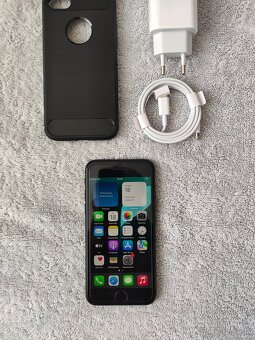 Apple iphone SE 2020 64GB Black - 12