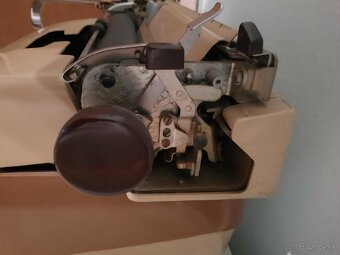 Pisaci stroj Consul, model 1504 - 12