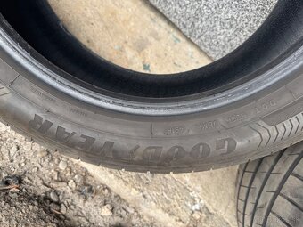 Letné Pneumatiky Goodyear 215/55r17 - 12