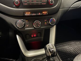 KIA ceed 1,4 73kW benzín 96000km 2016 JD - 12