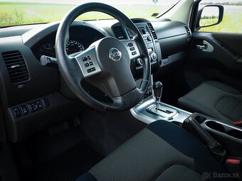 NISSAN NAVARA 2.5Dci 140kW 2014 ZADNA UZAVIERKA , AUTOMAT - 12