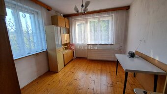 PREDAJ: 6 izbový rodinný dom, pozemok 612m2, Valaská Dubová - 12