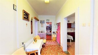 NA PREDAJ RODINNÝ DOM S VEĽKÝM POZEMKOM 2328 m2 NADLICE... - 12