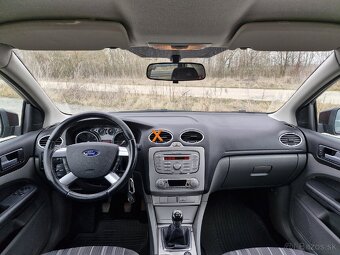 Ford Focus 1.6i 74kw hatchback FL - 12