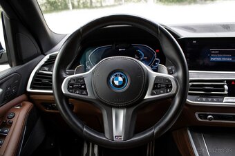 BMW X5 3.0 xDrive45e A/T M-Packet/ ZÁRUKA - 12