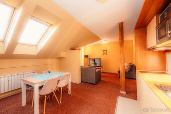 Podkrovný apartmán s výhľadom na Lomnický štít - 12