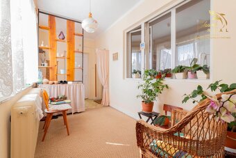 KRÁSNY rodinný dom v atraktívnej obci BANKA - 12