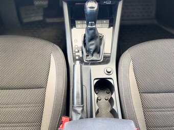 Škoda Octavia Combi 2.0TDi 135kW DSG 4x4 Scout - 12
