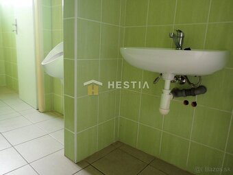 Veľký obchodný priestor 196 m2 s parkovacími miestami - 12