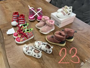 TOPÁNKY veľ. 20/21,22,23 a 25,26 (tenisky, čižmy,sandály) - 12